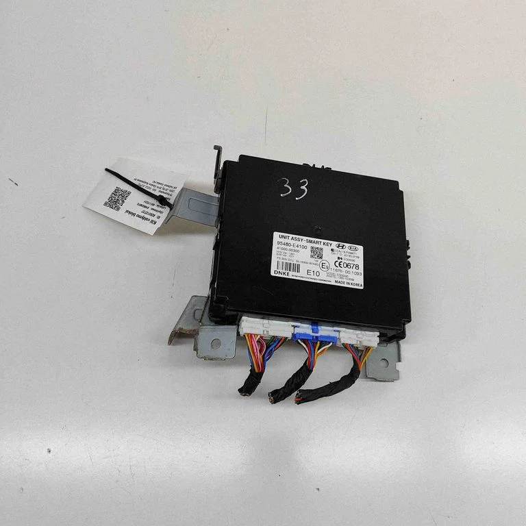 Bezatslēgas sistēmas KESSY (keyless) vadības bloks/modulis 4100000300