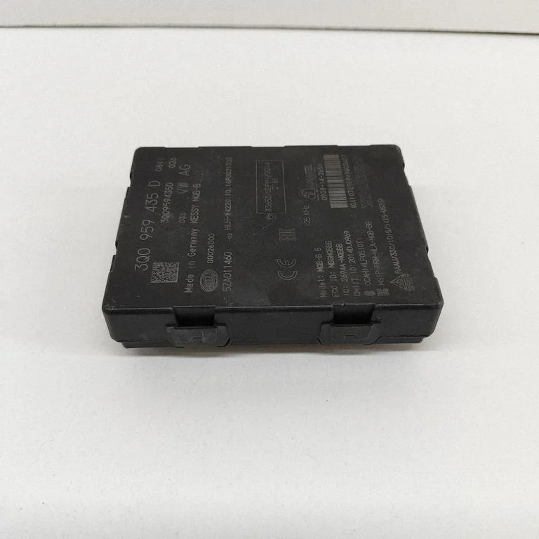 Bezatslēgas sistēmas KESSY (keyless) vadības bloks/modulis 5ZA01146002