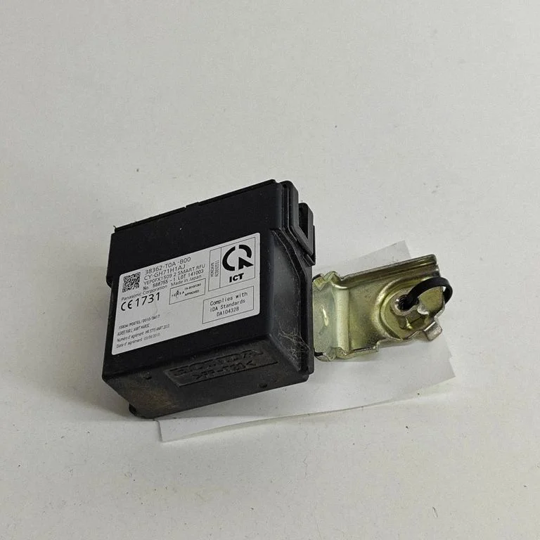 Keyless (KESSY) go control unit/module – Honda CR-V (2013-2016)