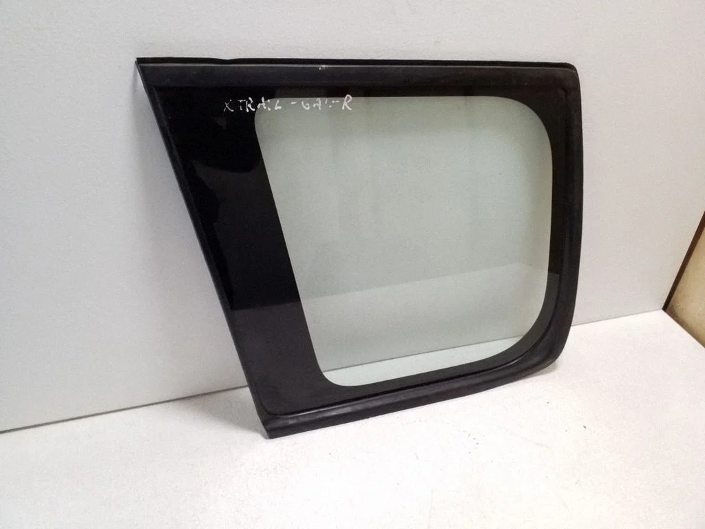 Rear side window – left