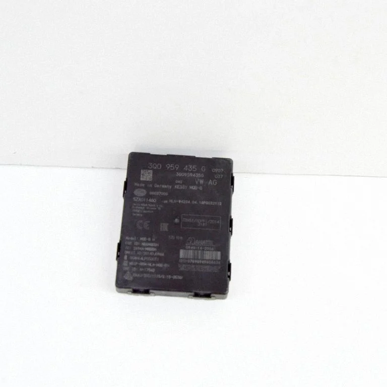 Bezatslēgas sistēmas KESSY (keyless) vadības bloks/modulis 3Q0959435G