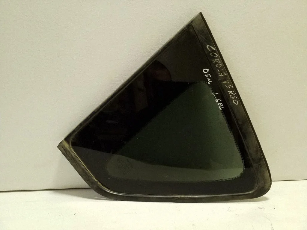 Rear side window – left