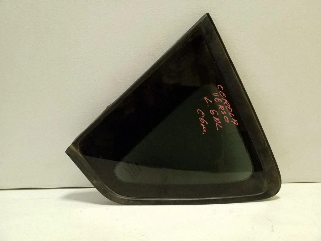 Rear side window – left
