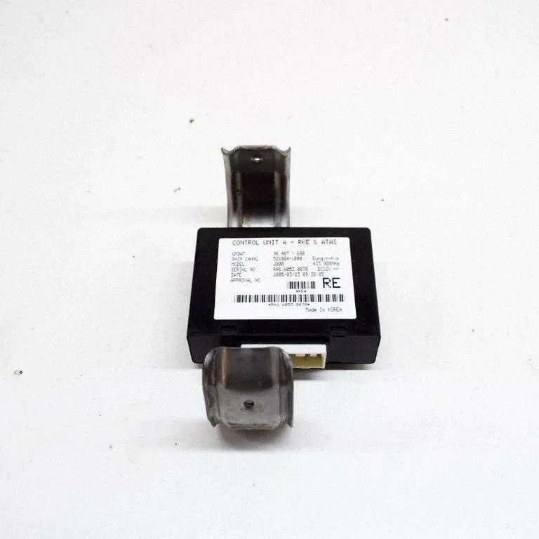 Bezatslēgas sistēmas KESSY (keyless) vadības bloks/modulis 5218041000