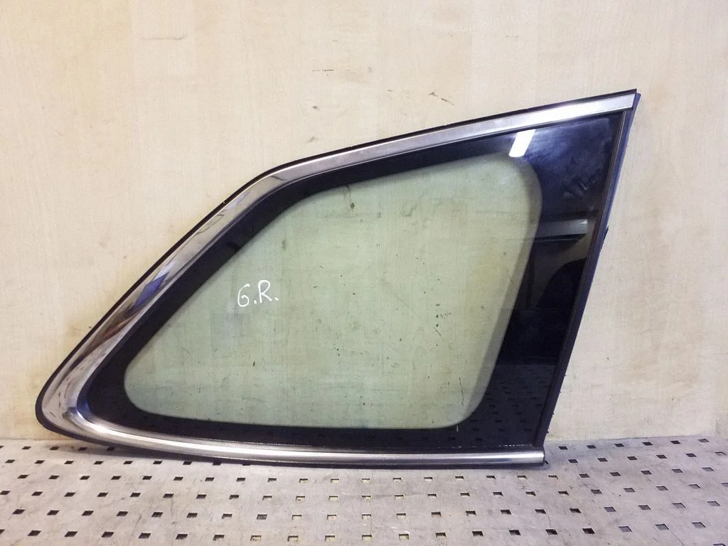 Tagumine kere külgklaas – Subaru Outback (2009-2014)