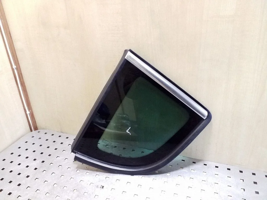 Rear side window – Peugeot 3008 I (2008-2015)