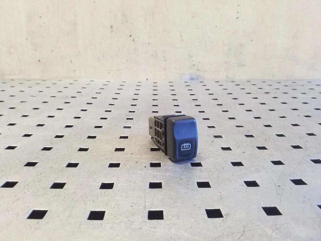 Windscreen/window heater switch