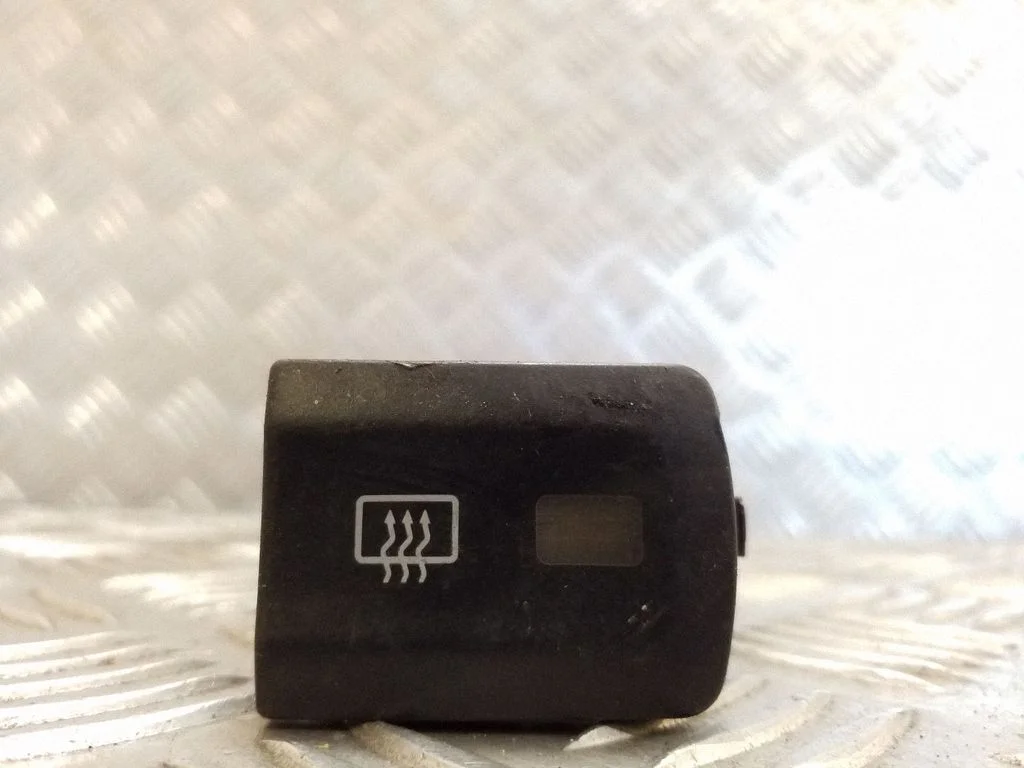 Klaasisoojenduse lüliti – Audi A3 S3 8L (1996-2003)