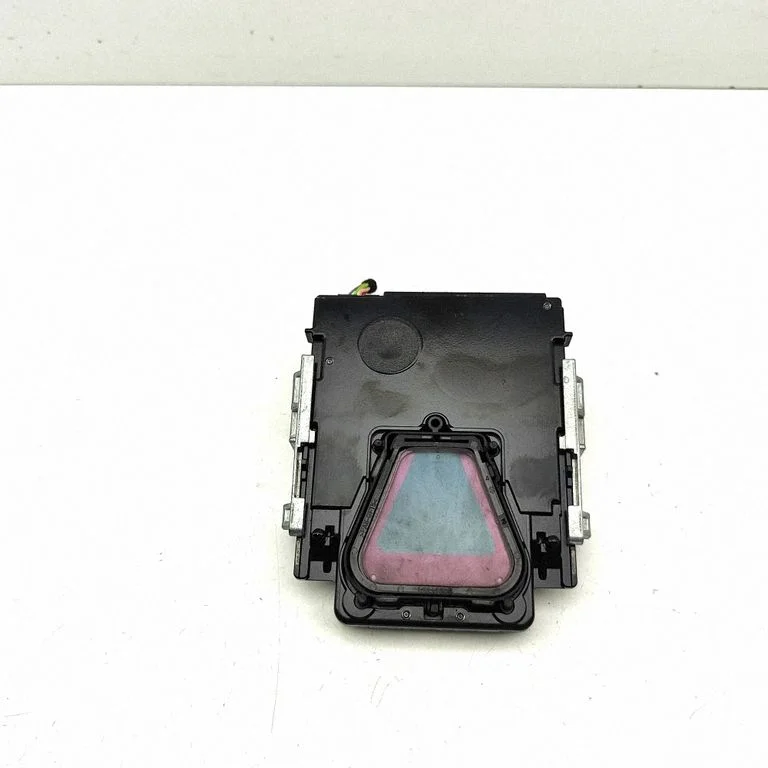 Kamera przedniej szyby 8W0907217B