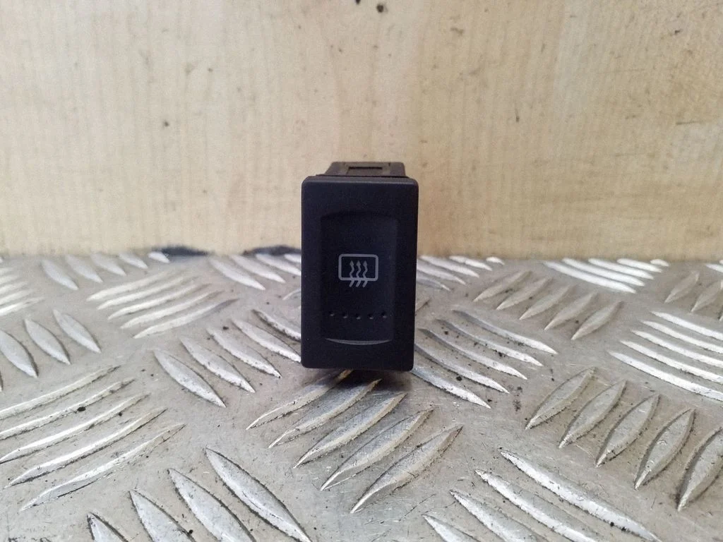 Windscreen/window heater switch 7M3959621