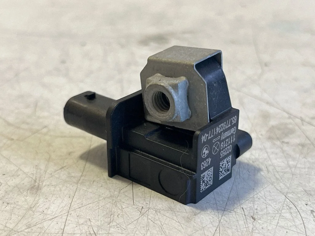 Drošības spilvenu trieciena sensors 9224177
