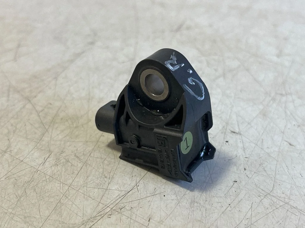 Airbag deployment crash/impact sensor – Porsche Taycan 9J1 (2019-)