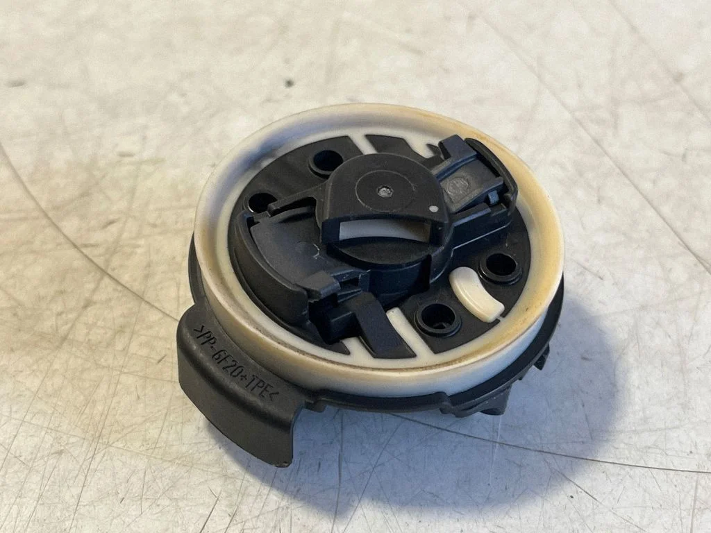 Airbag deployment crash/impact sensor – Porsche Taycan 9J1 (2019-)