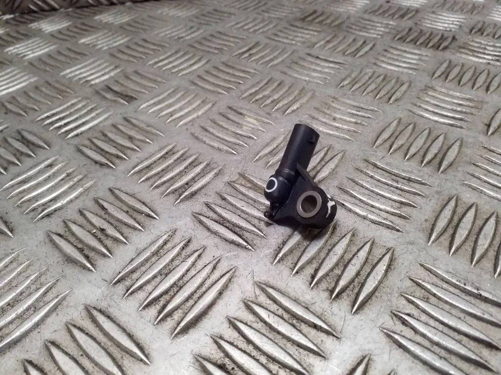 Drošības spilvenu trieciena sensors 147344700A