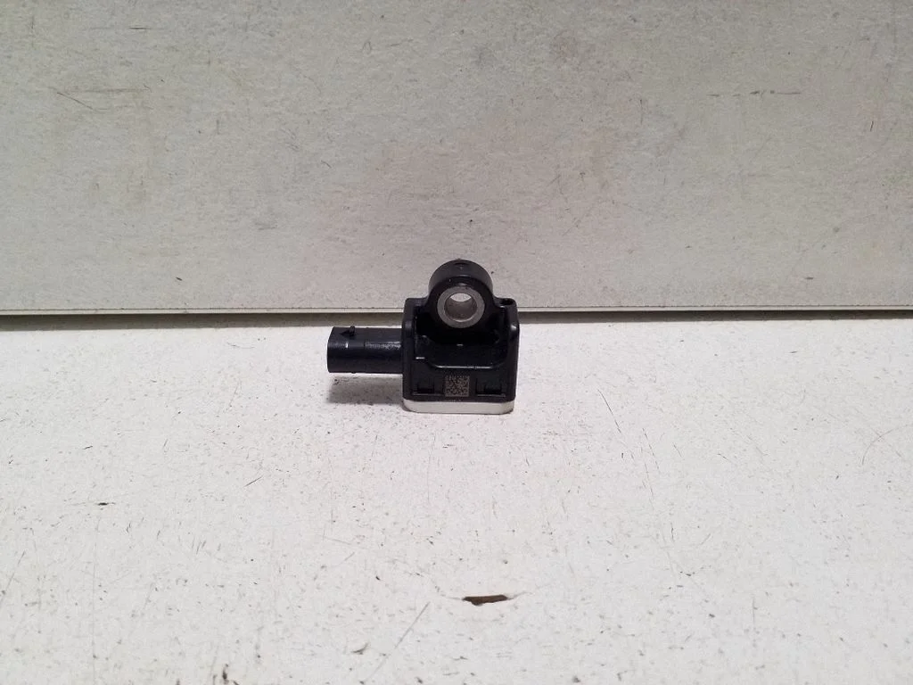 Drošības spilvenu trieciena sensors A1668210151
