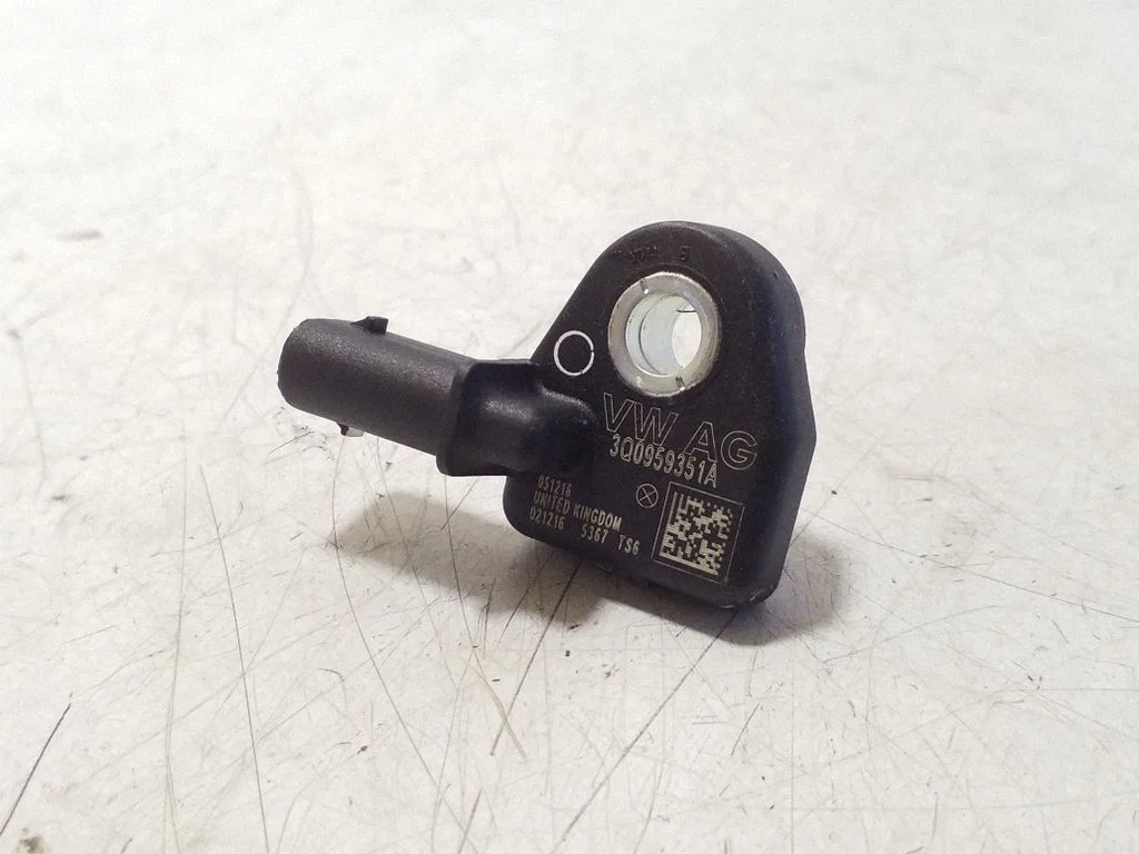 Airbag deployment crash/impact sensor 3Q0959351A