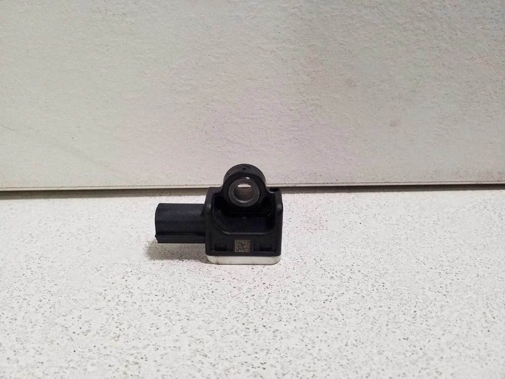 Drošības spilvenu trieciena sensors 31334336