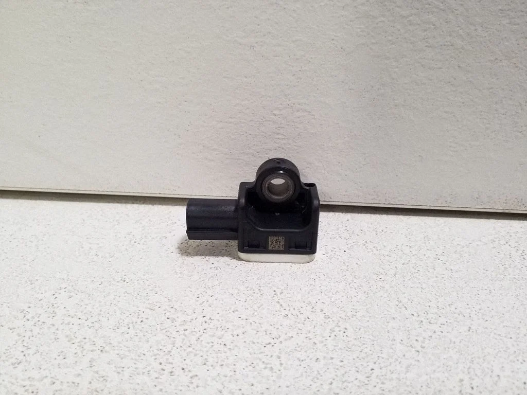 Drošības spilvenu trieciena sensors 31334336