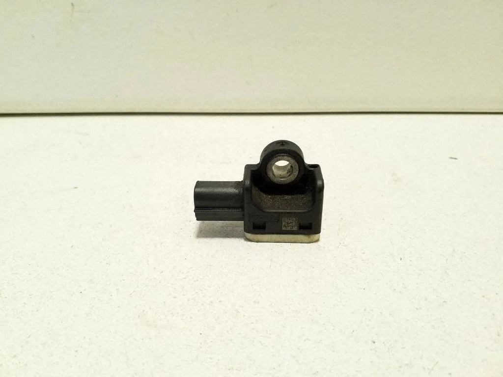 Drošības spilvenu trieciena sensors 8V4T14B006AA