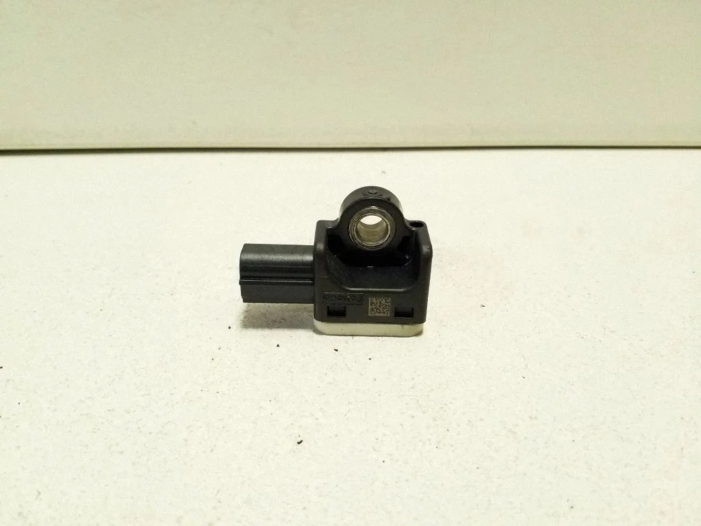 Drošības spilvenu trieciena sensors AM5T14B342AA
