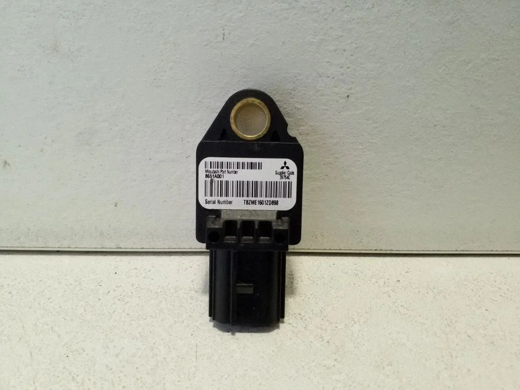 Turvapadja löögiandur 8651A001