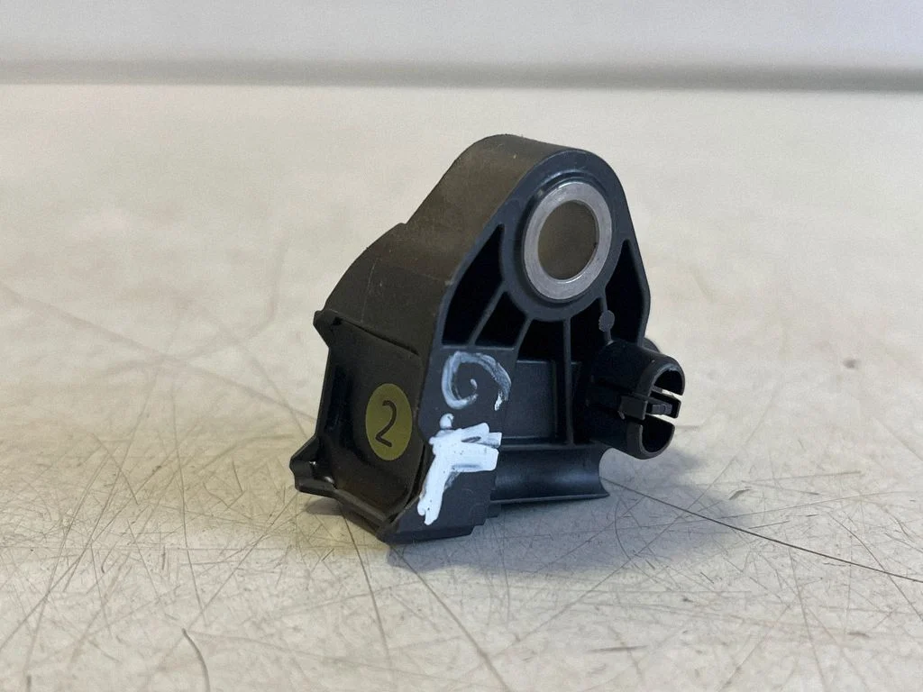 Turvapadja löögiandur – Porsche Taycan 9J1 (2019-)