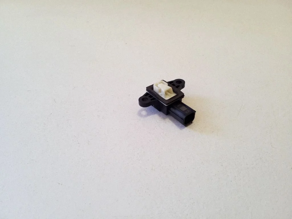 Drošības spilvenu trieciena sensors 31360986
