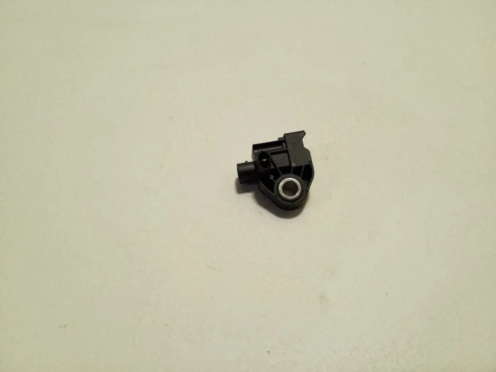 Drošības spilvenu trieciena sensors 9810452480