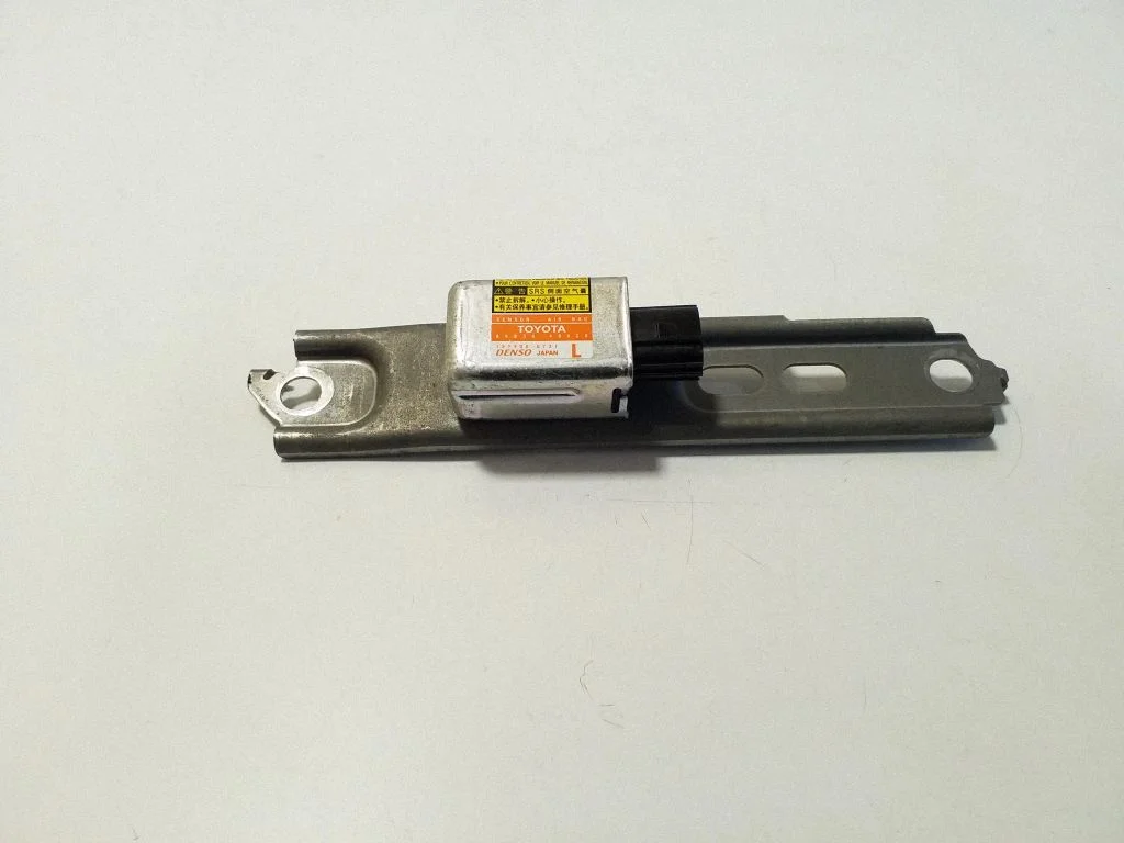 Drošības spilvenu trieciena sensors – Lexus RX III (2008-2015)