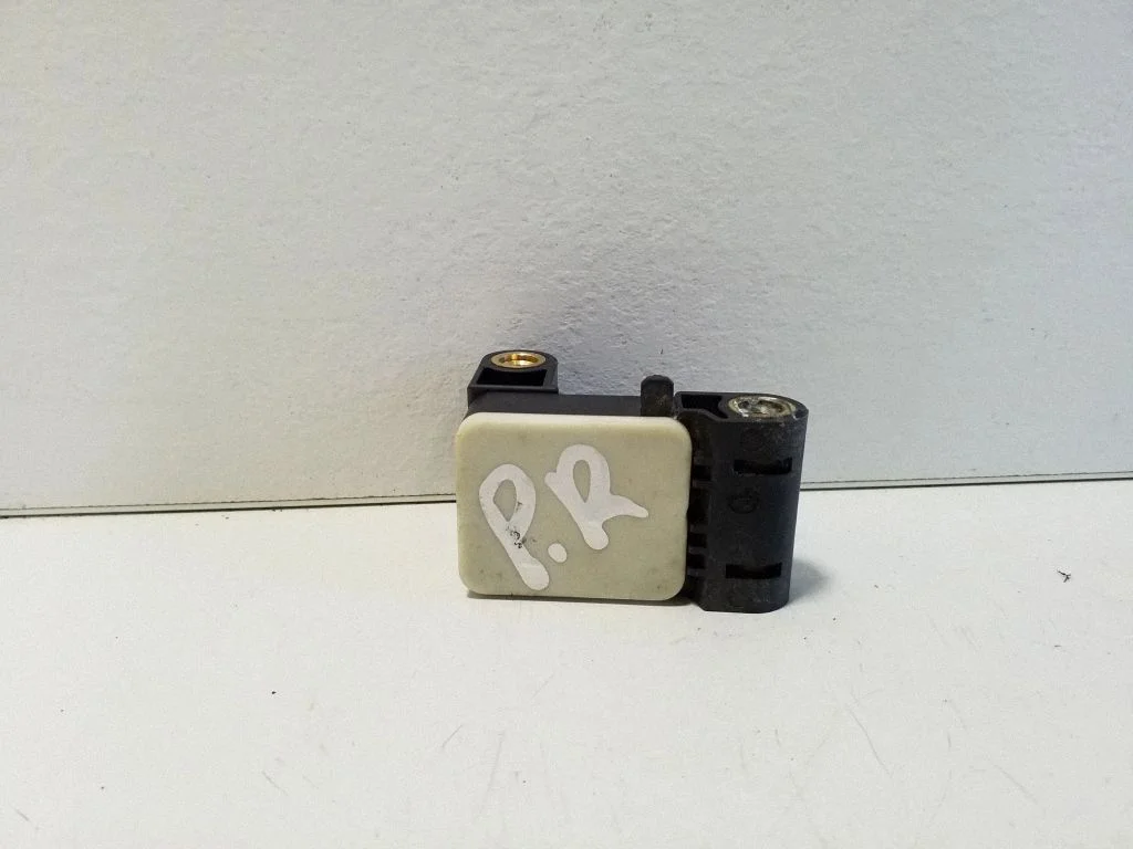 Airbag deployment crash/impact sensor 6911003