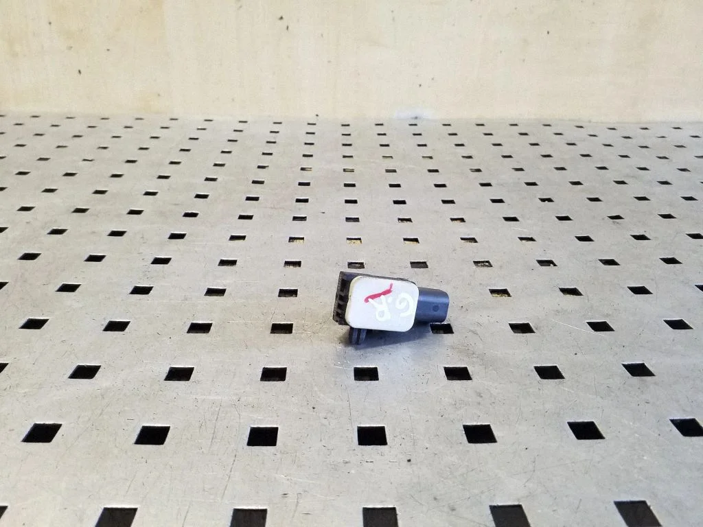 Drošības spilvenu trieciena sensors 31264395