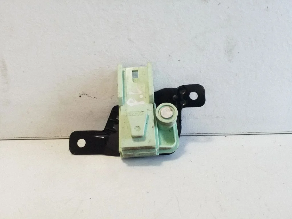 Drošības spilvenu trieciena sensors – BMW X3 E83 (2003-2010)