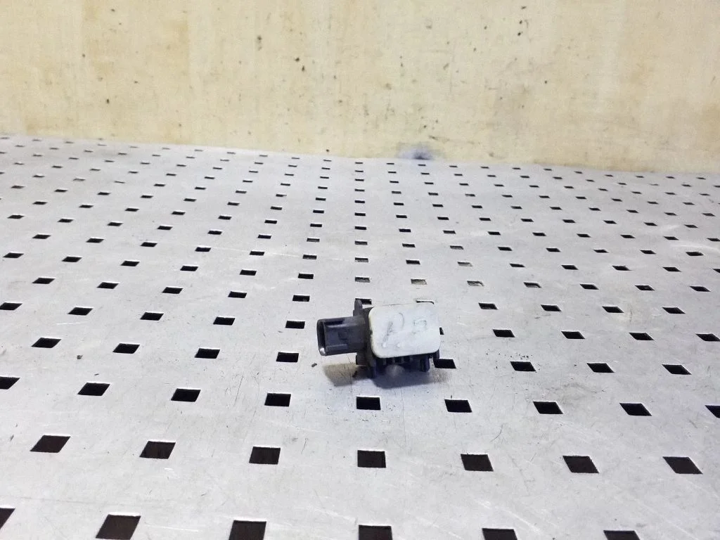 Drošības spilvenu trieciena sensors 3M5T14B006AD