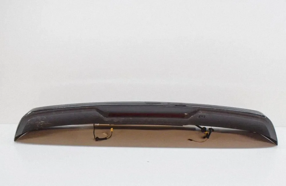 Tailgate/trunk spoiler