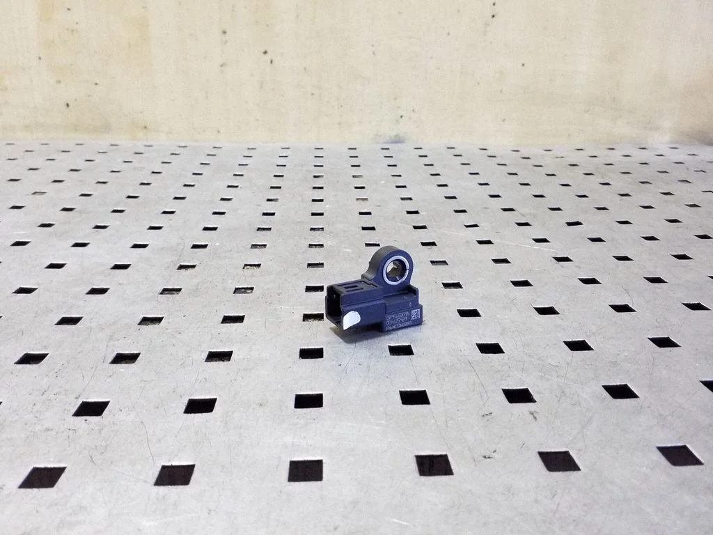 Airbag deployment crash/impact sensor – Citroen C4 Grand Picasso (2013-2018)