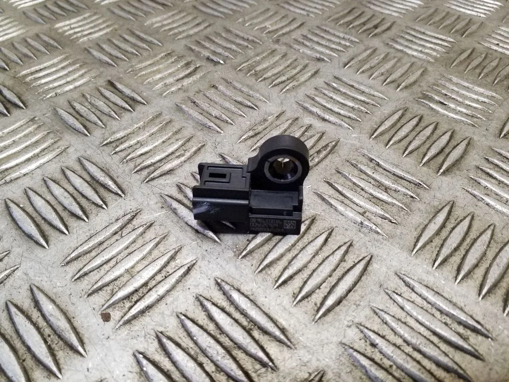 Airbag deployment crash/impact sensor – Citroen C4 Grand Picasso (2013-2018)