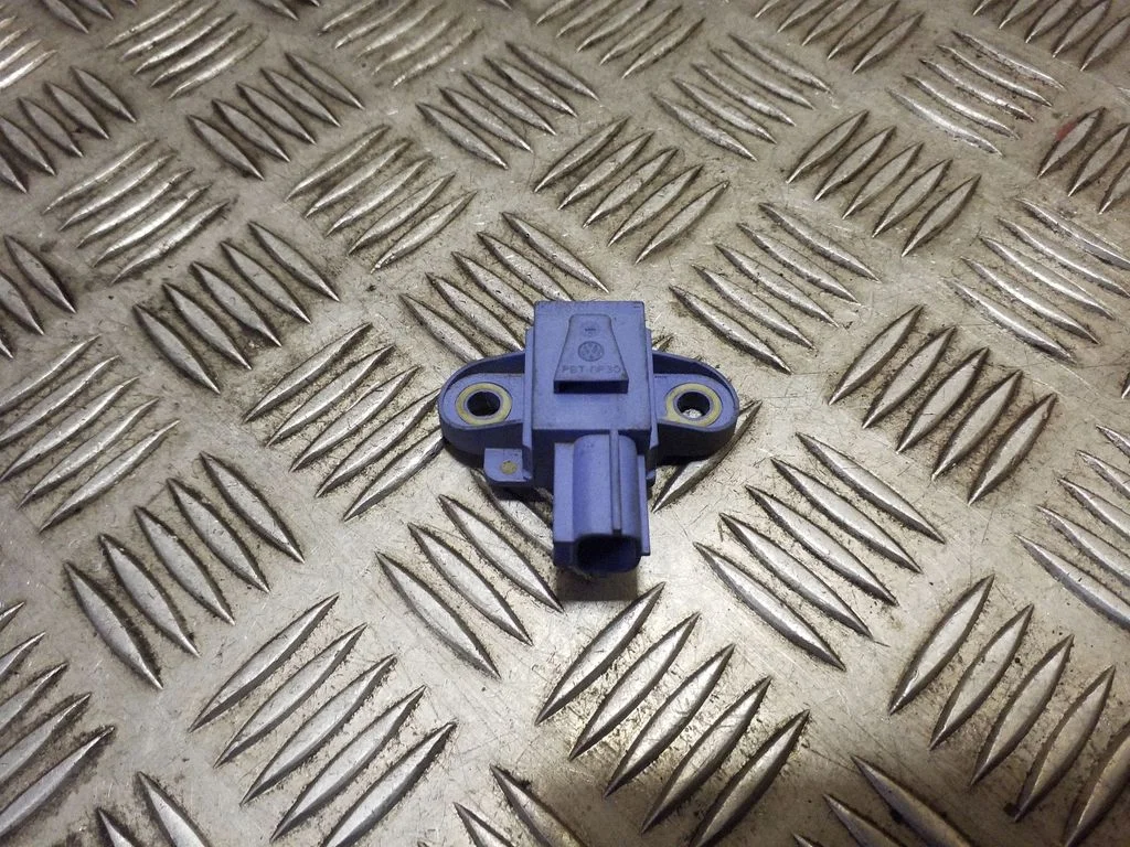 Airbag deployment crash/impact sensor 1K0955557A