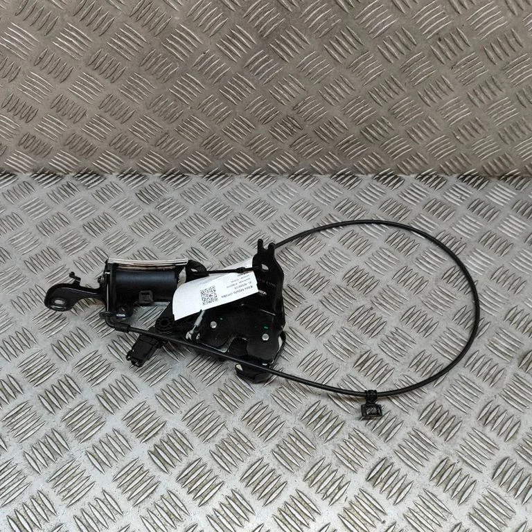 Rear seat headrest – Mercedes-Benz E-Class W212 (2009-2016)