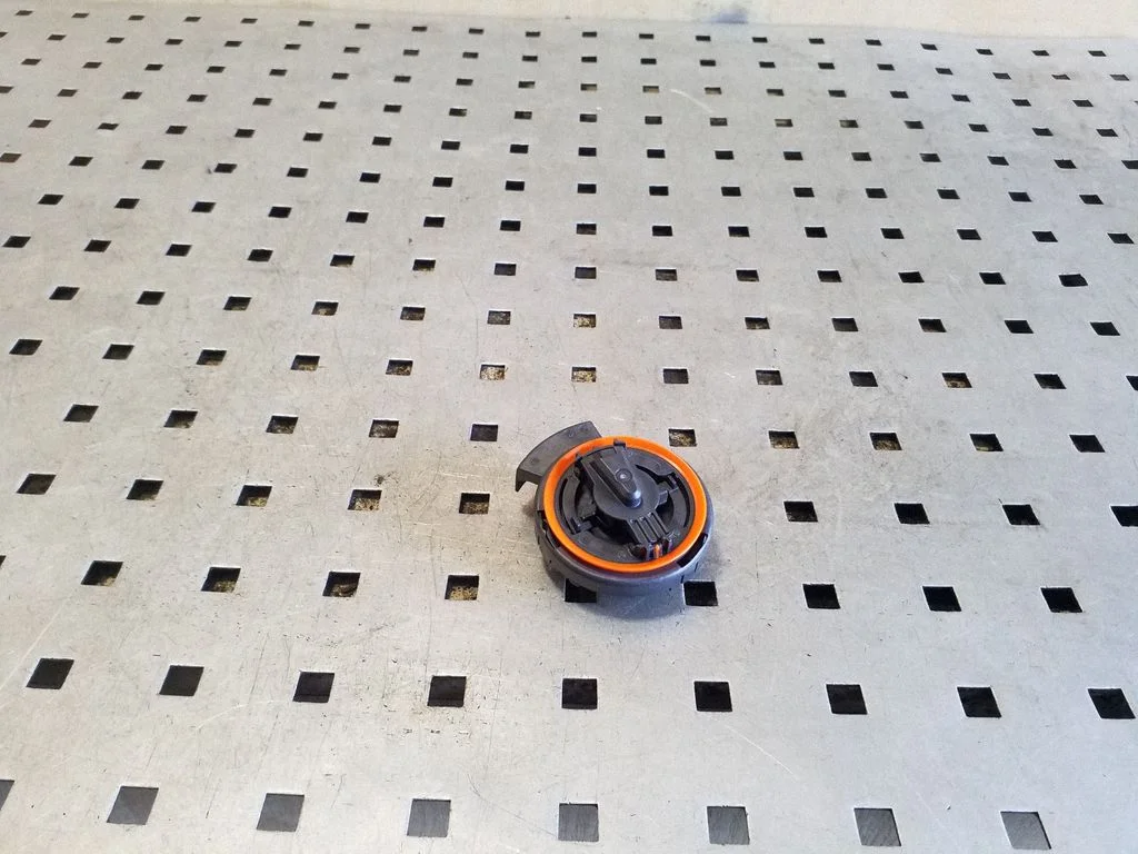 Drošības spilvenu trieciena sensors 103676200A