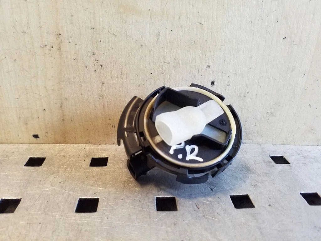 Drošības spilvenu trieciena sensors 3Q0959354A