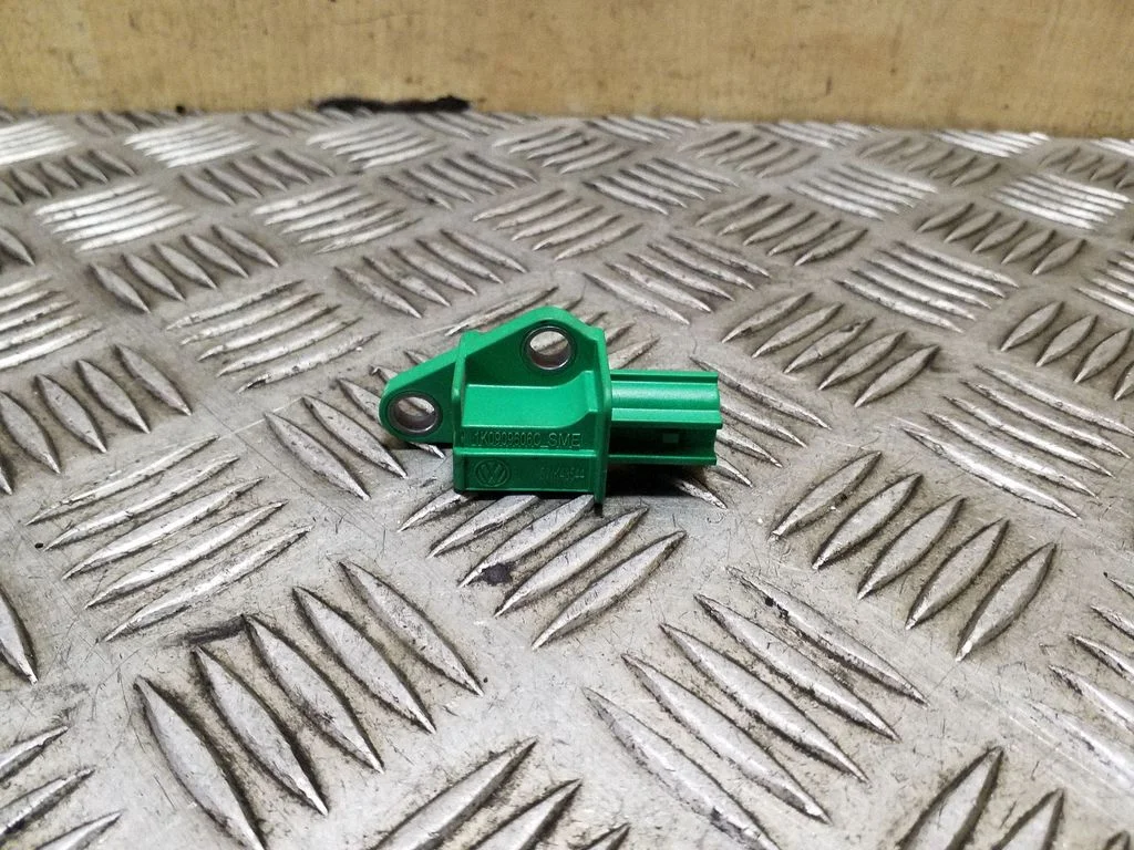 Drošības spilvenu trieciena sensors 1K0909606C