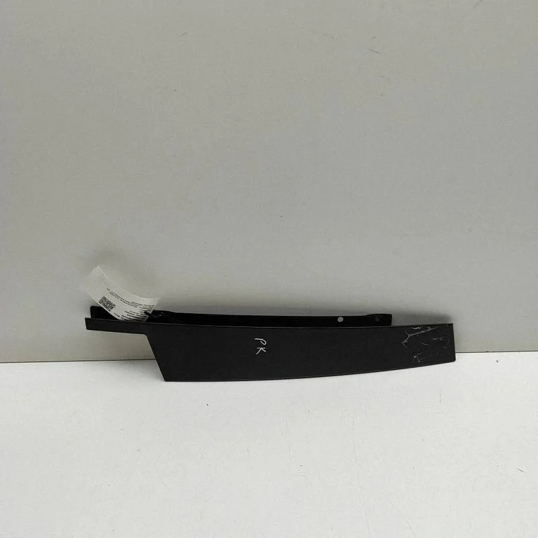 Esiukse klaasi liist A2536900187
