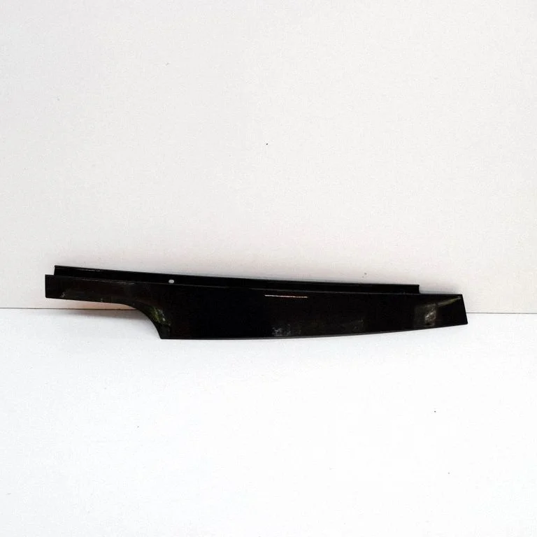Front door glass trim molding – BMW X3 G01 (2018-2024)