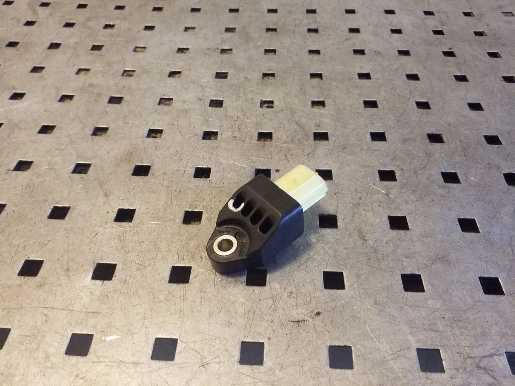Turvapadja löögiandur 98237AJ000
