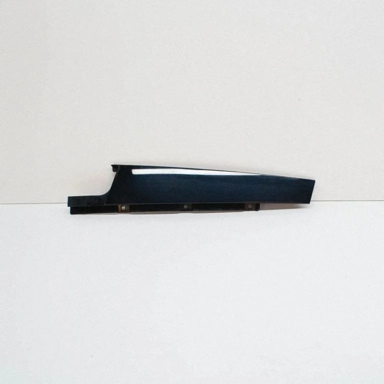 Front door glass trim molding – Mercedes-Benz C-Class W206 (2021-)