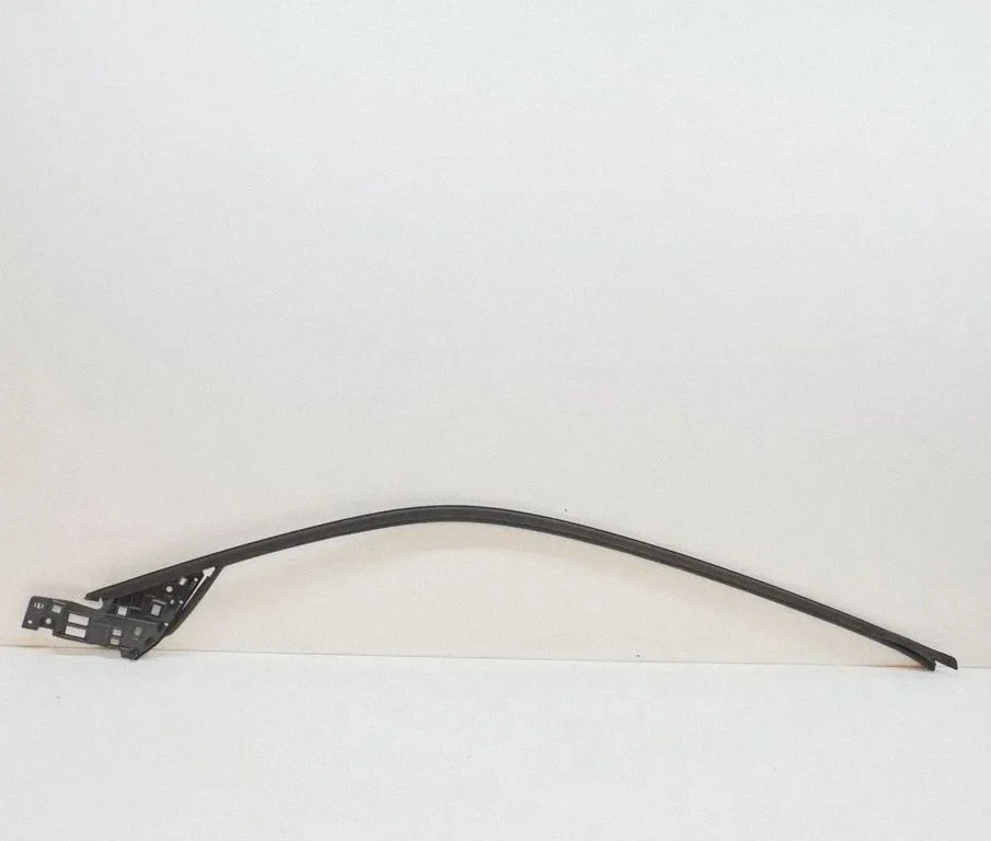 Front door glass trim molding – BMW i3 (2013-)