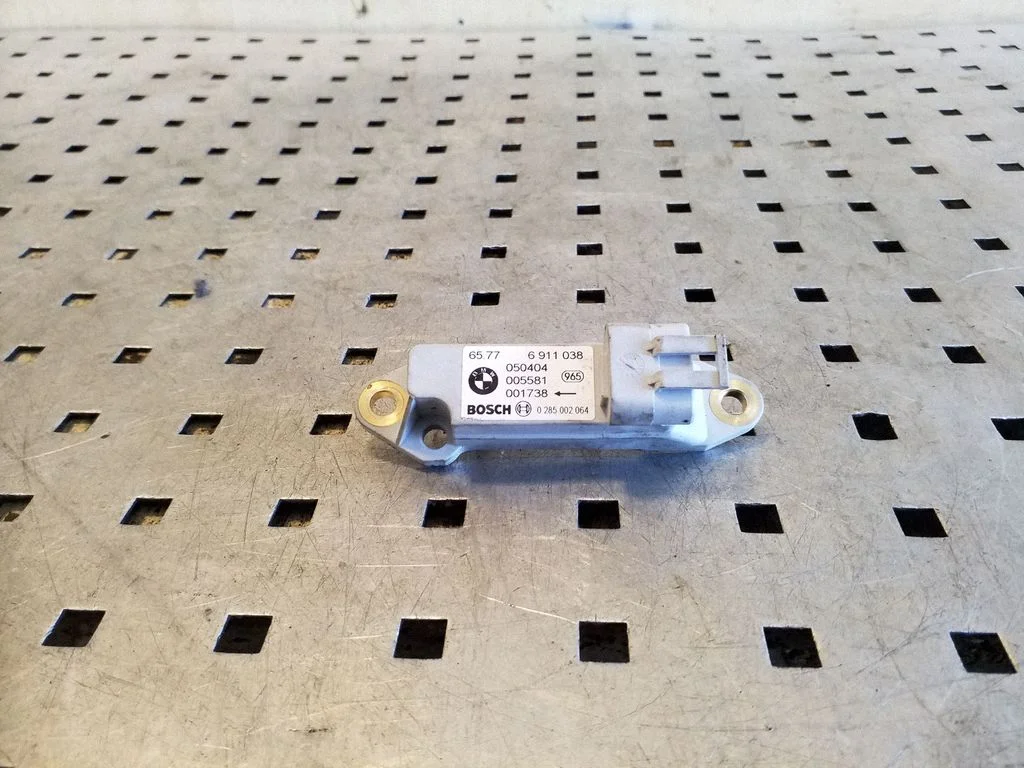 Airbag deployment crash/impact sensor 65776911038