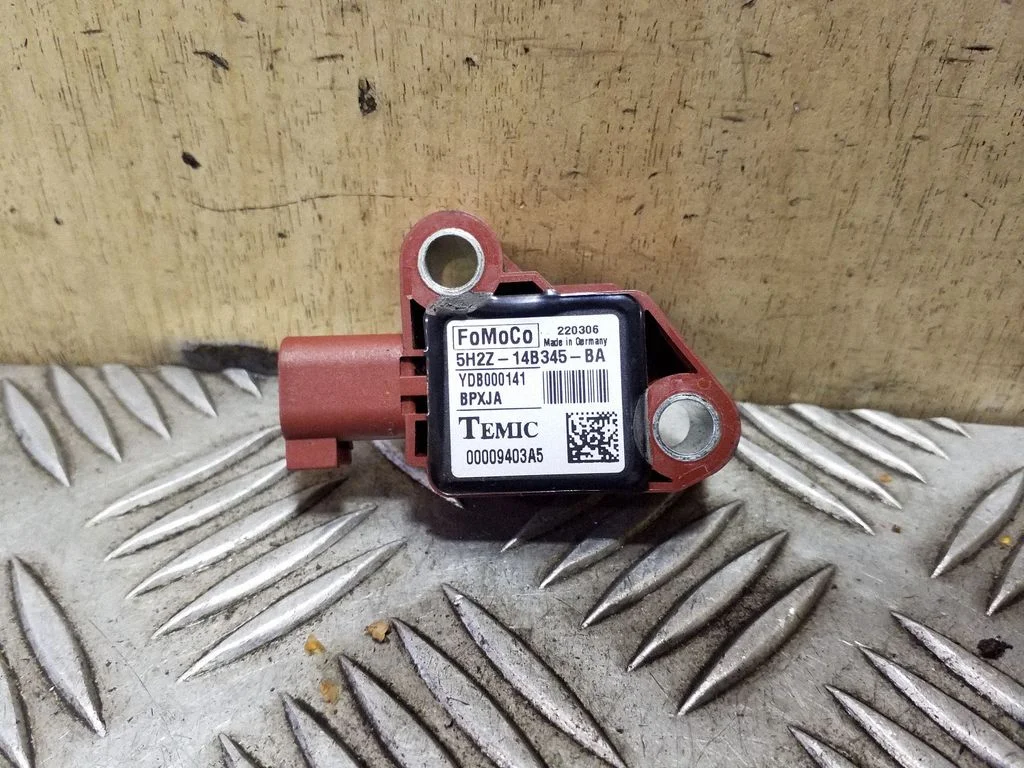 Airbag deployment crash/impact sensor – Land Rover Range Rover Sport L320 (2005-2013)
