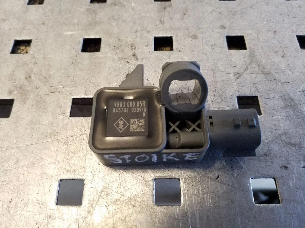 Drošības spilvenu trieciena sensors 988300005R