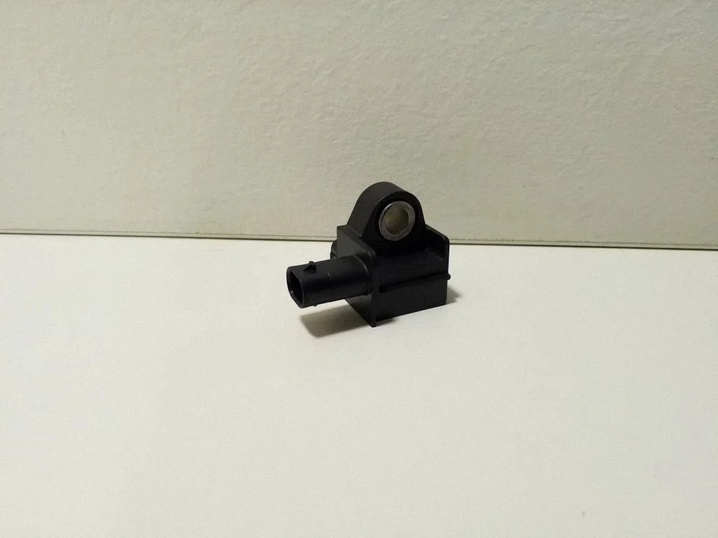Airbag deployment crash/impact sensor – Skoda Superb B8 (3V) (2015-2024)